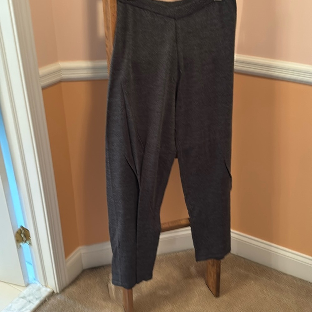 Straight leg knit pants OR leggings.